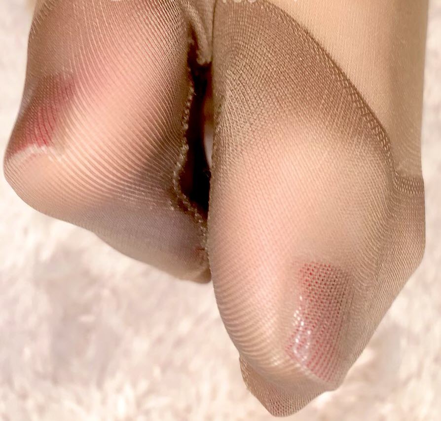 The Pantyhose Toes of TikTok