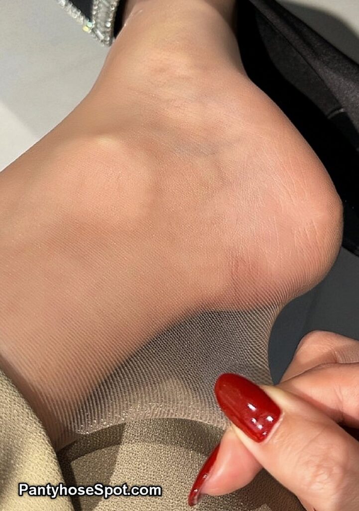 Nylon Feet - Pantyhose Sole - Pantyhose Feet